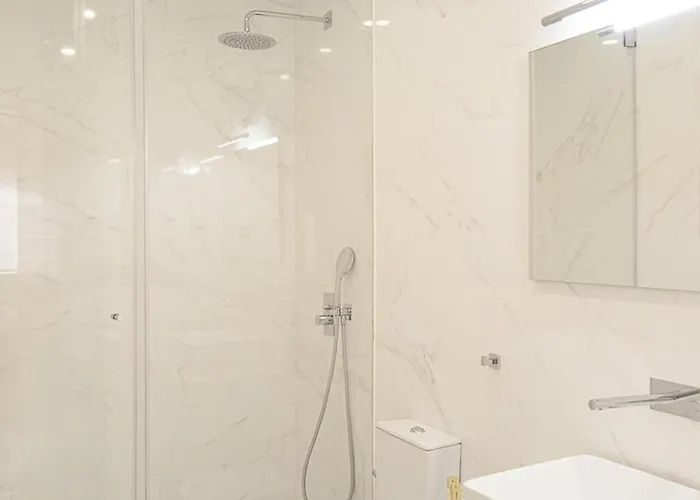 Principe Real Lovely With Ac Apartman