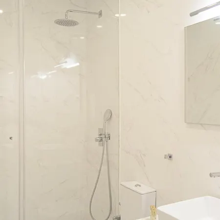Principe Real Lovely With Ac Apartman