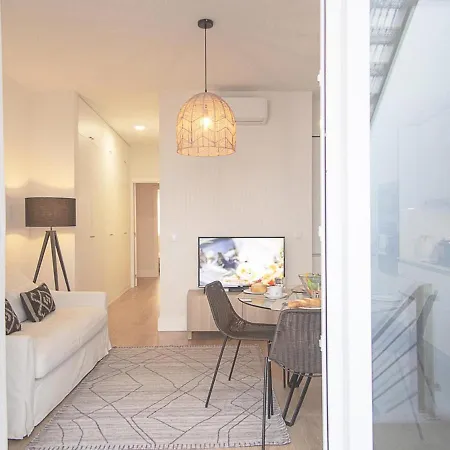 Apartment Principe Real Lovely With Ac